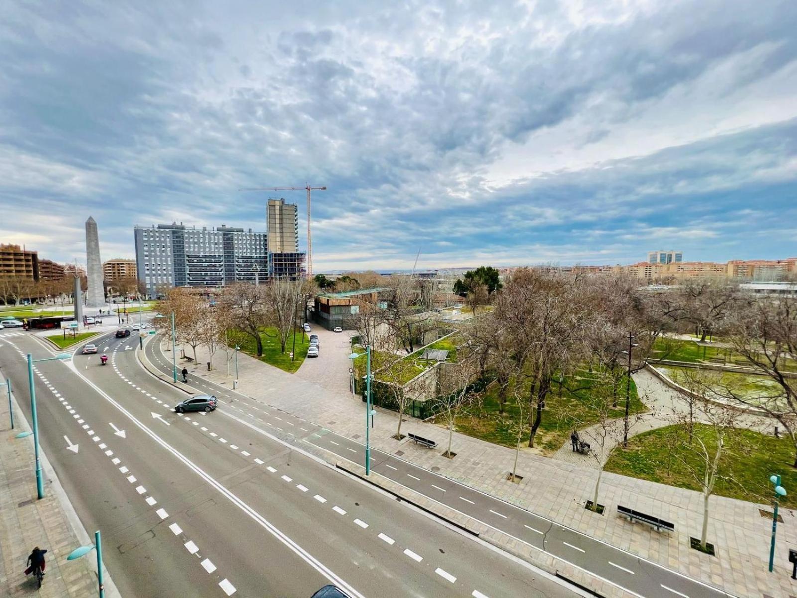 A Orillas Del Pilar Con Parking Σαραγόσα Εξωτερικό φωτογραφία
